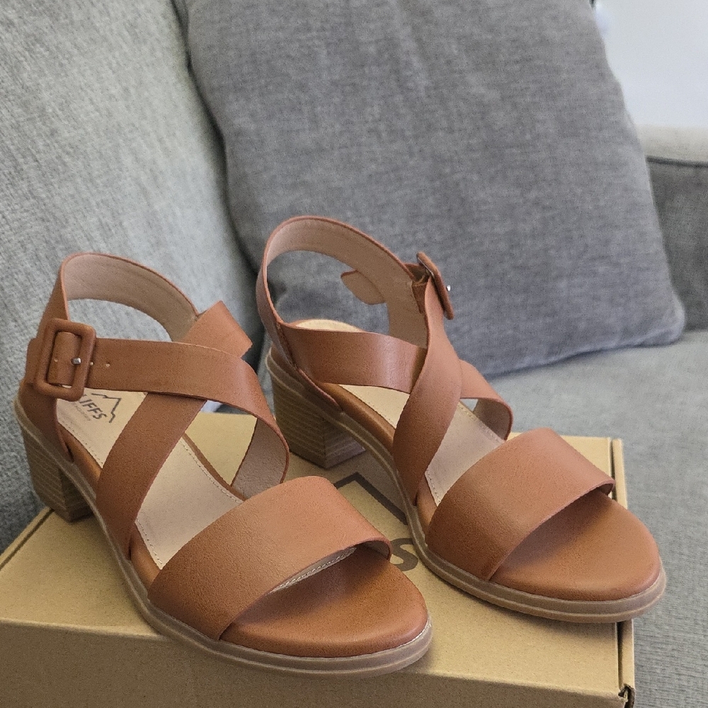 Cliffs by WHITE MOUNTAIN Tan Sandals with Adjustable Straps
